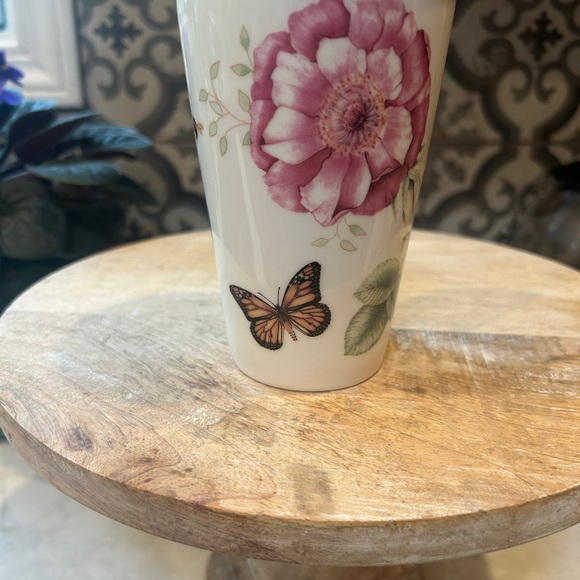 LENOX DISCONTINUED DESIGN “BUTTERFLY MEADOW” TRAVEL MUG WITH LID- EUC - Picture 7 of 12